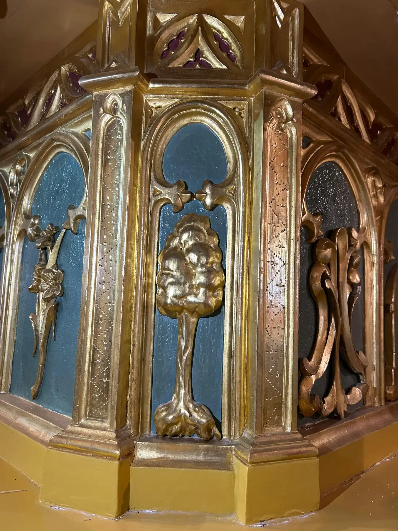 Símbolos 'El árbol' en el trono