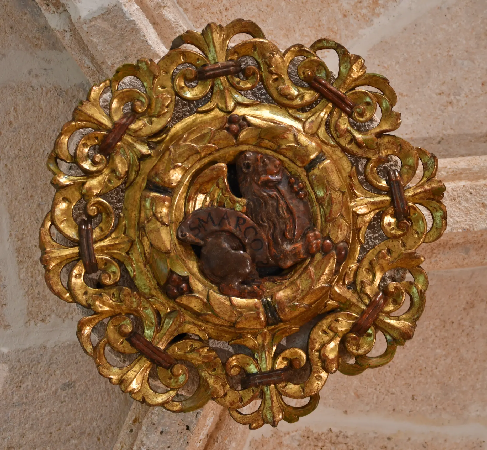 Clave 'León': Marcos